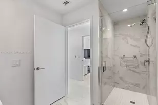 851 NE 1st Ave, Miami, FL 33132 - Photo 18