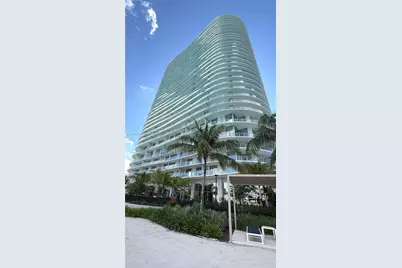 2411 Laguna Cir #408, North Miami, FL 33181 - Photo 2
