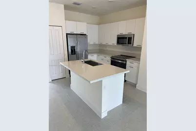 8167 NW 41st St #E-404, Doral, FL 33166 - Photo 4