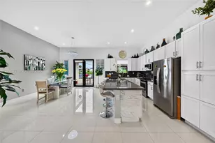 15103 SW 30th St, Miami, FL 33185 - Photo 2