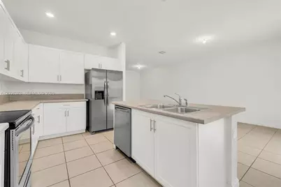 2683 SE 12th St, Homestead, FL 33035 - Photo 14