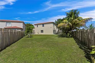 2001 NE 40th Rd, Homestead, FL 33033 - Photo 24