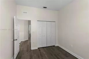 2001 NE 40th Rd, Homestead, FL 33033 - Photo 14