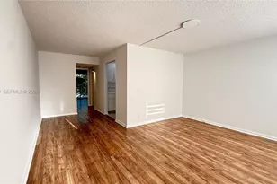 301 SW 135th Ave, Pembroke Pines, FL 33027 - Photo 6
