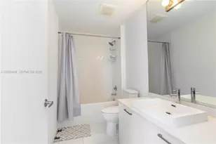 151 SE 1st St, Miami, FL 33131 - Photo 10