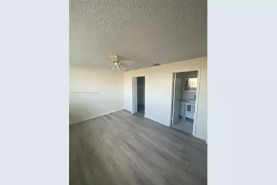 12286 NW 13th Ct, Pembroke Pines, FL 33026 - Photo 16