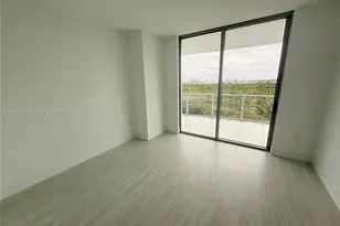 2411 Laguna Cir, North Miami, FL 33181 - Photo 10