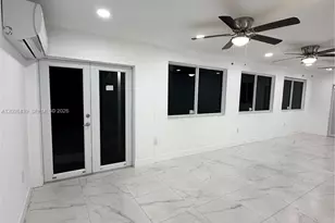 380 W 32nd St, Hialeah, FL 33012 - Photo 8