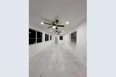 380 W 32nd St #1, Hialeah, FL 33012 - Photo 10