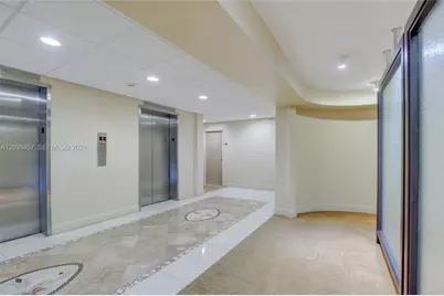 3375 N Country Club Dr #103, Aventura, FL 33180 - Photo 36
