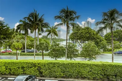 3375 N Country Club Dr #103, Aventura, FL 33180 - Photo 16