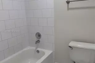 11810 NE 19th Dr, North Miami, FL 33181 - Photo 14