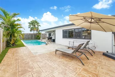 11941 NW 23rd St, Pembroke Pines, FL 33026 - Photo 4