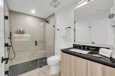 225 N Miami Ave #2208, Miami, FL 33128 - Photo 20