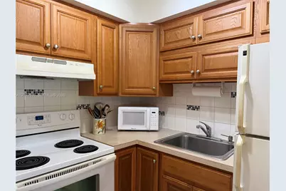 801 Atlantic Shores Blvd #107, Hallandale Beach, FL 33009 - Photo 8