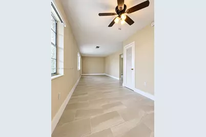 111 SE 4th Ave #7, Hallandale Beach, FL 33009 - Photo 4