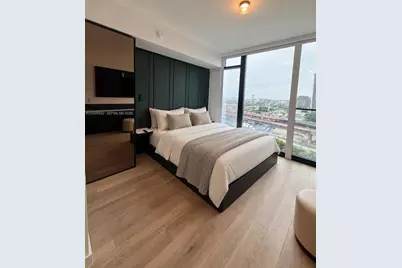20 NE 11th St #1503A, Miami, FL 33132 - Photo 2