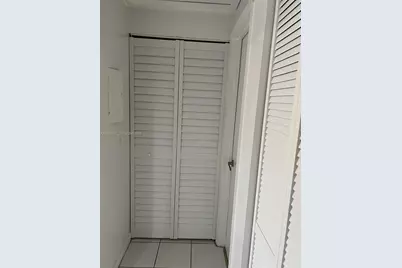 8102 SW 20th Ct, Davie, FL 33324 - Photo 20