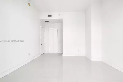 185 SW 7th St #4401, Miami, FL 33130 - Photo 16