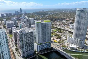 185 SW 7th St, Miami, FL 33130 - Photo 34