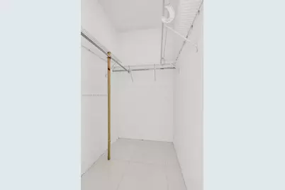 185 SW 7th St #4401, Miami, FL 33130 - Photo 12