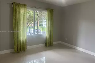 571 SW 141st Ave, Pembroke Pines, FL 33027 - Photo 12