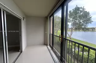 571 SW 141st Ave, Pembroke Pines, FL 33027 - Photo 22