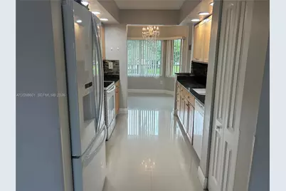 571 SW 141st Ave #212N, Pembroke Pines, FL 33027 - Photo 6