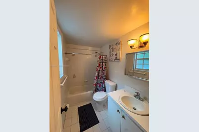 636 NE 63rd St #5, Miami, FL 33138 - Photo 4