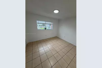 1501 W 42nd St #201, Hialeah, FL 33012 - Photo 12