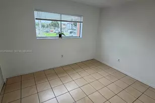 1501 W 42nd St, Hialeah, FL 33012 - Photo 12