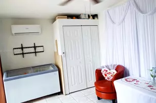 285 NW 48th Pl, Miami, FL 33126 - Photo 24