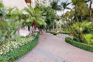 19501 W Country Club Dr, Aventura, FL 33180 - Photo 40