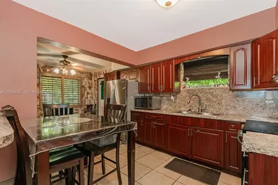 3530 Oak Ave, Miami, FL 33133 - Photo 12