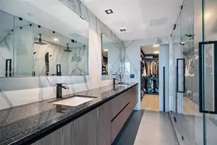 2950 NE 188th St, Aventura, FL 33180 - Photo 20