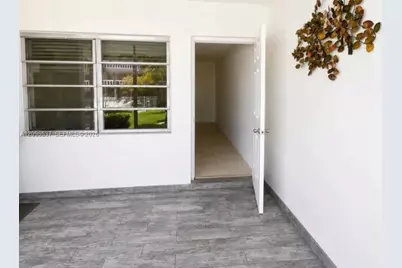 201 NE 14th Ave #5A, Hallandale Beach, FL 33009 - Photo 2