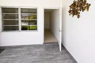 201 NE 14th Ave, Hallandale Beach, FL 33009 - Photo 2