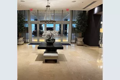 60 SW 13th St #2824, Miami, FL 33130 - Photo 2