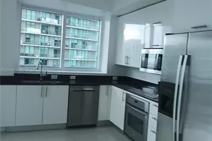 60 SW 13th St, Miami, FL 33130 - Photo 8
