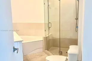 60 SW 13th St, Miami, FL 33130 - Photo 14