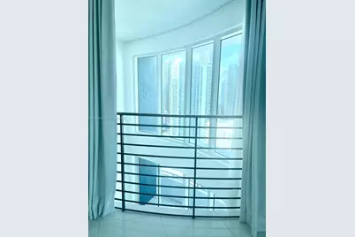 60 SW 13th St #2824, Miami, FL 33130 - Photo 10