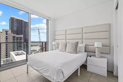 227 NE 2nd St #3106, Miami, FL 33132 - Photo 20