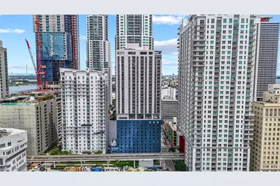 227 NE 2nd St #3106, Miami, FL 33132 - Photo 2