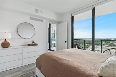 121 NE 34th St #1612, Miami, FL 33137 - Photo 4