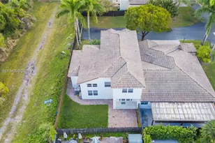 4894 NW 110th Pl, Doral, FL 33178 - Photo 38