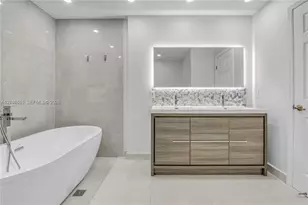 4894 NW 110th Pl, Doral, FL 33178 - Photo 24