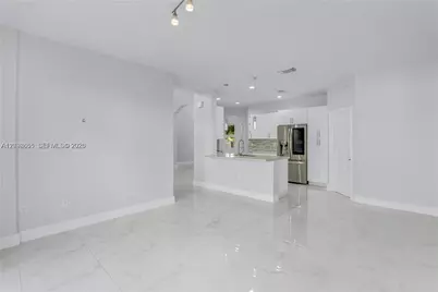 4894 NW 110th Pl, Doral, FL 33178 - Photo 8