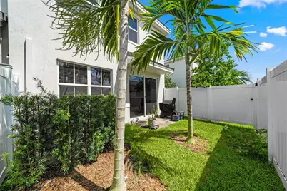 198 SW 170th Ave, Pembroke Pines, FL 33027 - Photo 36