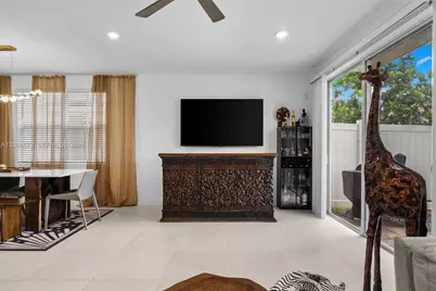 198 SW 170th Ave, Pembroke Pines, FL 33027 - Photo 12