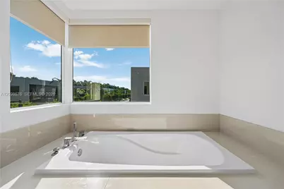 7442 NW 100th Ave, Doral, FL 33178 - Photo 28